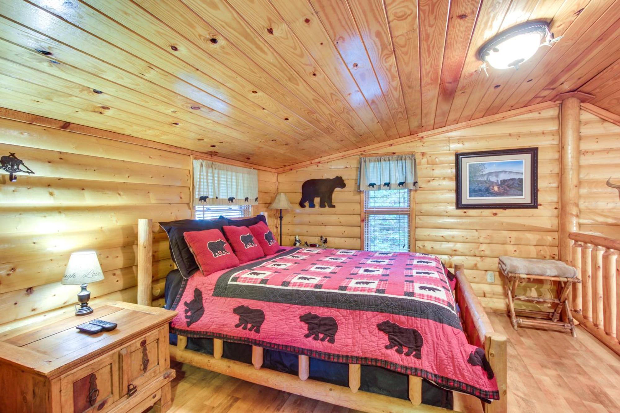 Pet-Friendly Cosby Log Cabin With Backyard And Porch! Exterior photo