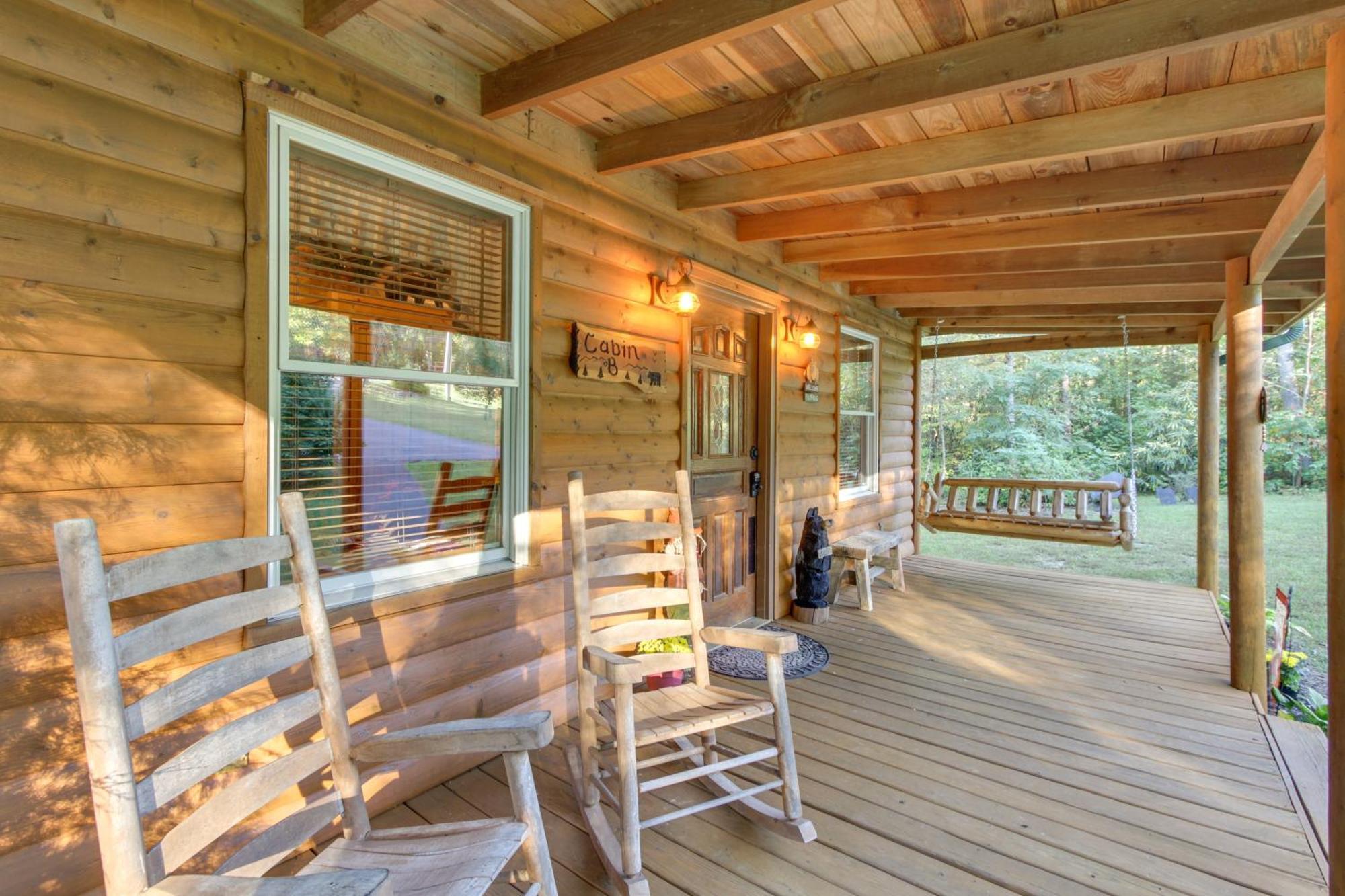 Pet-Friendly Cosby Log Cabin With Backyard And Porch! Exterior photo